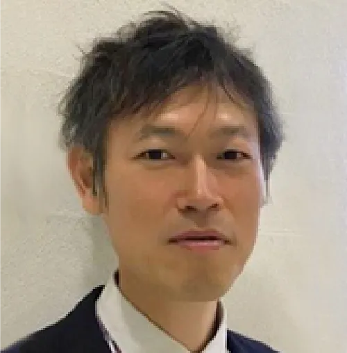 坪根 意茂 氏