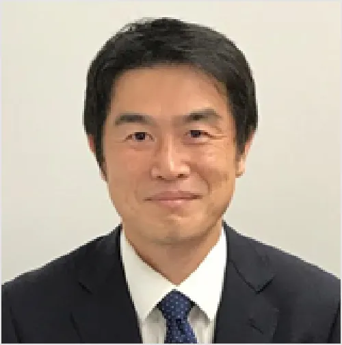 山本 圭一 氏